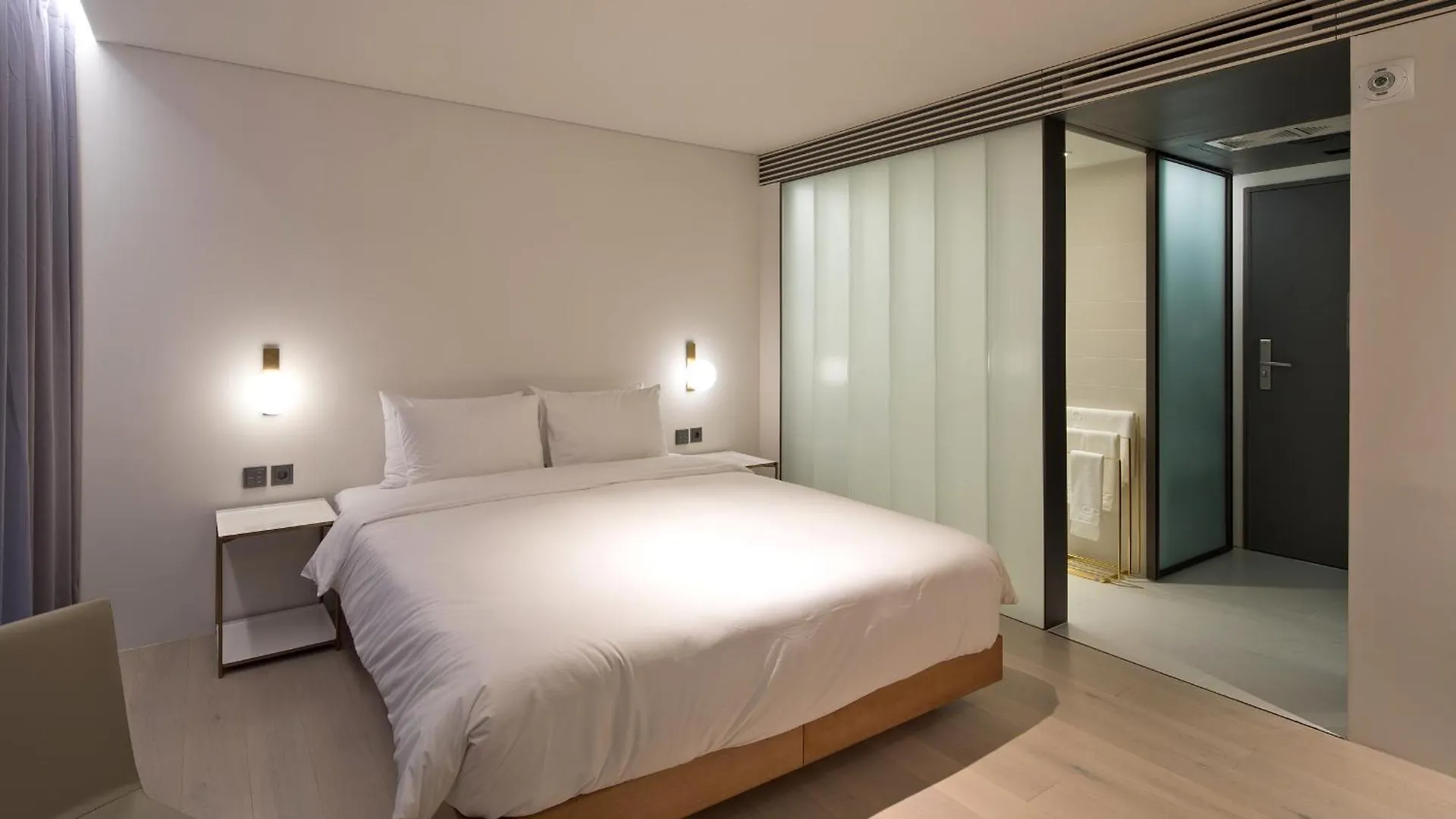 Cont Hotel Busan